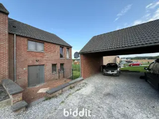 Residence in public sale Saint-Gérard (VBD26039)