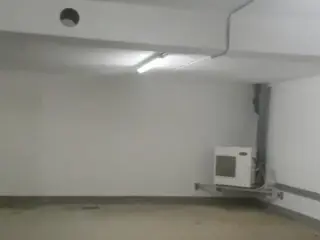 Garage à louer Rhode-Saint-Genèse (VBD26236)