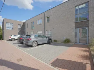 Gelijkvloers te koop Saint-Nicolas (VBD27142)