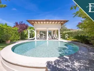 Villa à vendre Forte dei Marmi (VBD27379)