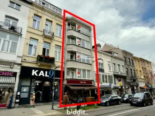 Huis gemengd gebruik in openbare verkoop Anderlecht (VBD31017)