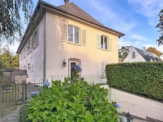 Villa à louer Rhode-Saint-Genèse (VBD31032)