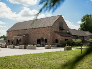 Handelspand te koop Esquelmes (VBD31467)