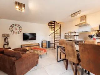 Residence for rent Estinnes-au-Val (VBD32211)