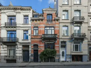 Herenhuis te koop Brussel (VBD32247)