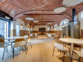 Commercial building for sale Froyennes (VBD33055)