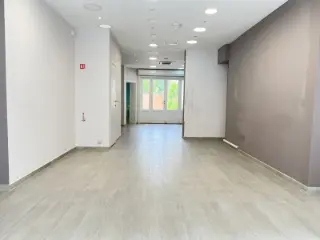 Commercial building for rent Ukkel (VBD33231)