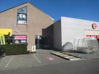 Commercial building for rent Gozée (VBD35053)