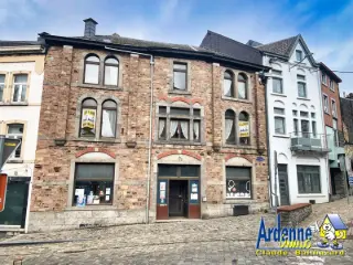Commercial building for rent Saint-Hubert (VBD37502)