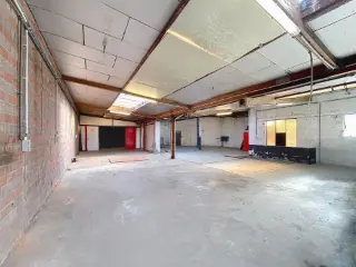 Industrial building for rent Heule (VBD37640)