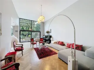 Rez-De-Chaussée à louer Ixelles (VBD38032)