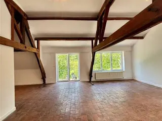 Château à louer Chaussée-Notre-Dame-Louvignies (VBD39849)