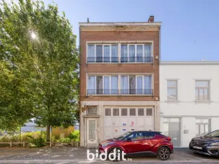 Huis in openbare verkoop Sint-Pieters-Leeuw (VBD40894)