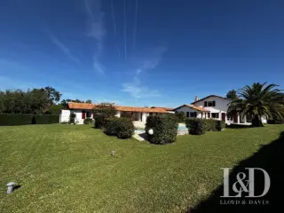 Residence for sale Urrugne (VBD40978)