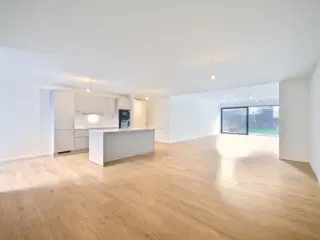 Ground floor for rent Ukkel (VBD41025)