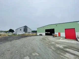 Industrial building for rent Bièvre (VBD42570)