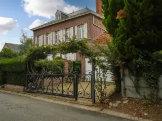 Herenhuis te koop Marquain (VBD45297)