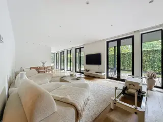 Gelijkvloers te huur Ukkel (VBD46431)