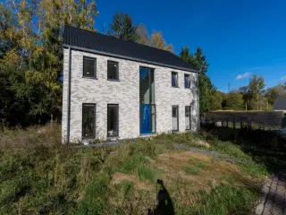 Residence for sale Court-Saint-Étienne (VBD48177)