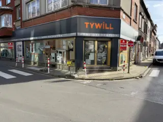 Commercial building for rent Châtelet (VBD48756)