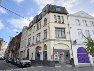 Commercial building for rent Charleroi (VBD49616)