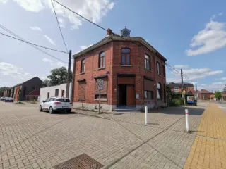 Commercial building for rent Ghlin (VBD50244)