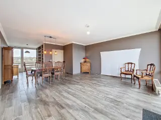 Appartement à louer Dave (VBD53038)