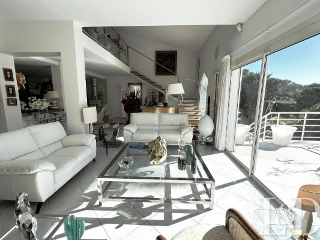 Residence for sale Saint-Raphaël (VBD53335)