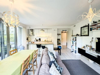 Gelijkvloers te koop Sint-Jans-Molenbeek (VBD54111)