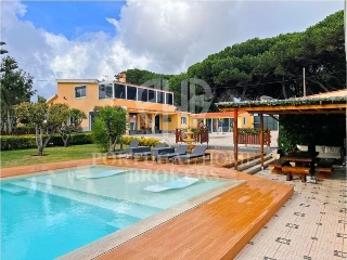 Villa for sale União das freguesias de São João das Lampas e Terrugem (VBD54135)