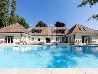 Residence for sale Perroy (VBD54656)