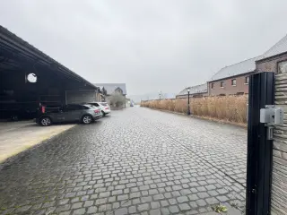 Garage à louer Hyon (VWD13511)