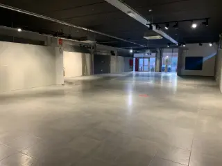 Commercial building for rent Tournai (VWD15034)